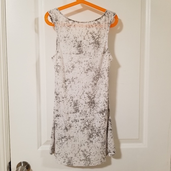 Top - Picture 3 of 4